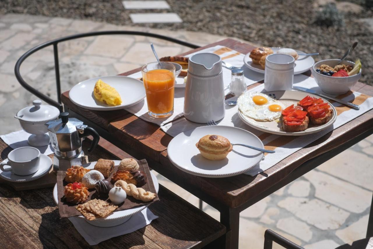 Regina Di Ulivi Bed & Breakfast Ostuni Eksteriør bilde