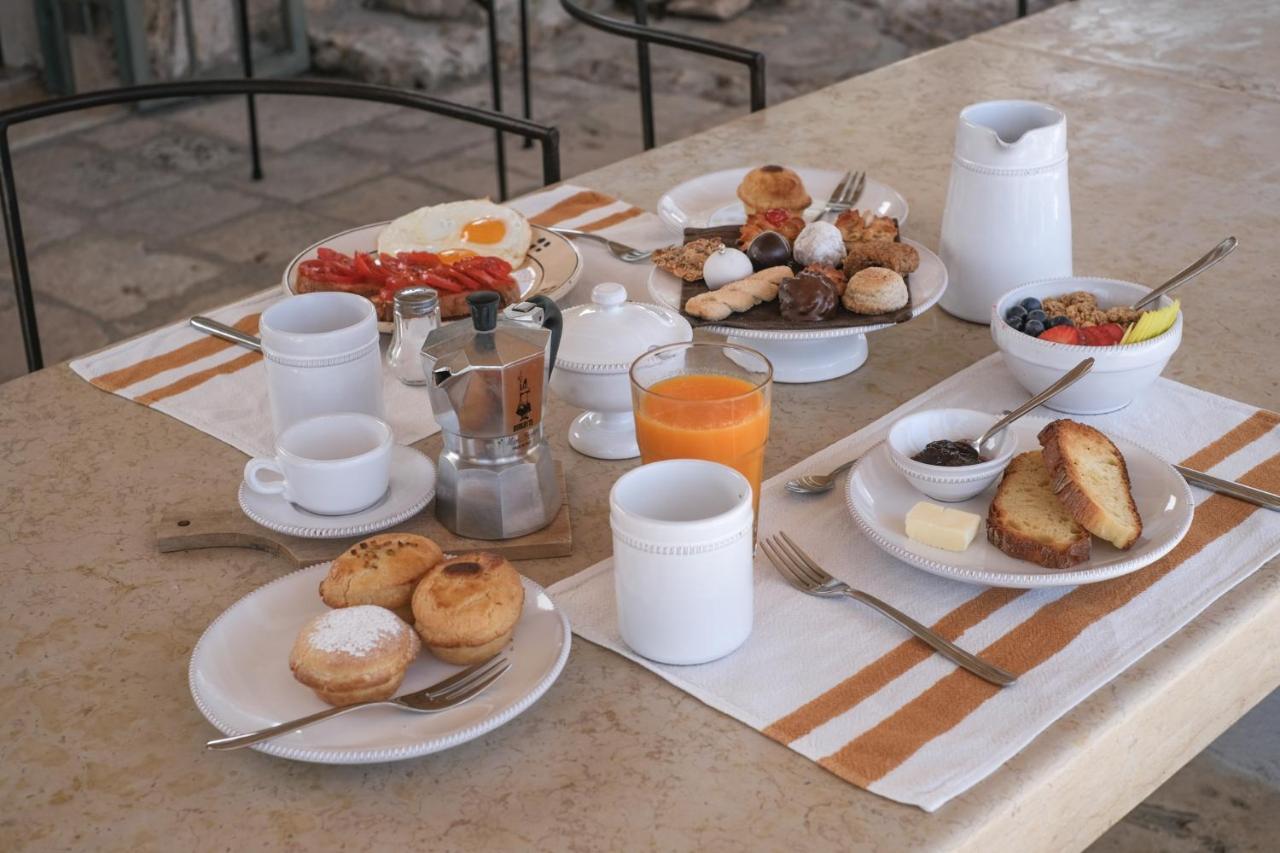 Regina Di Ulivi Bed & Breakfast Ostuni Eksteriør bilde