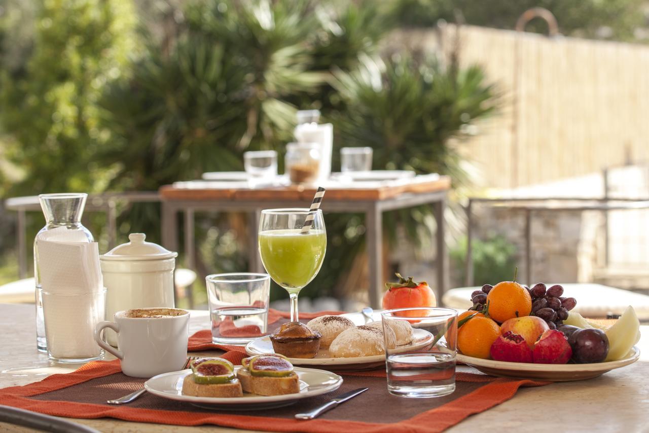 Regina Di Ulivi Bed & Breakfast Ostuni Eksteriør bilde